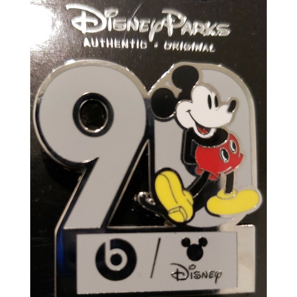 Disney Pin MICKEY BEATS‎ DR DRE 90th Anniversary 00011